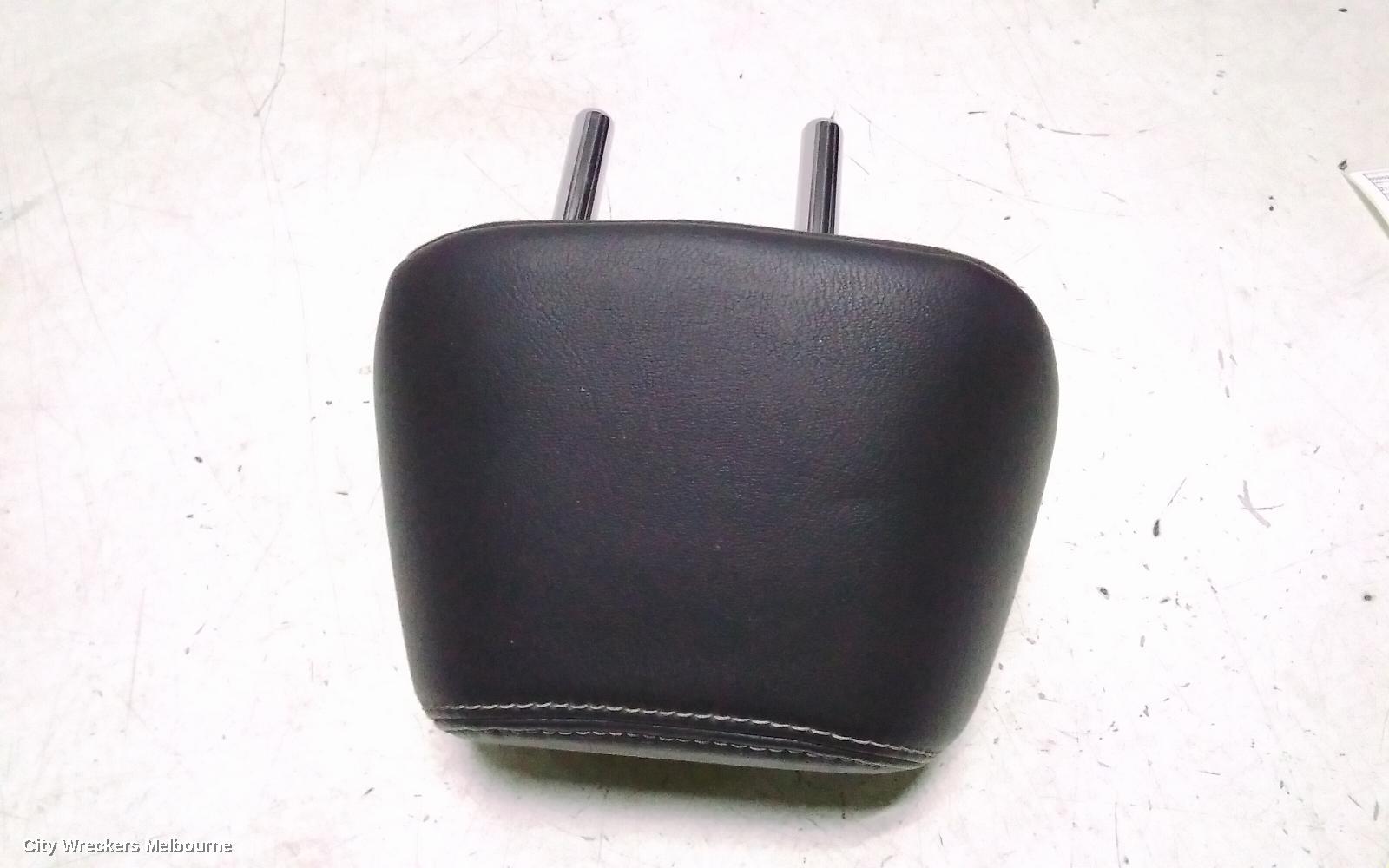 TOYOTA C-HR HEADREST, GEN 1, CENTRE REAR, 12/2016 - 09/2023 - Image 3