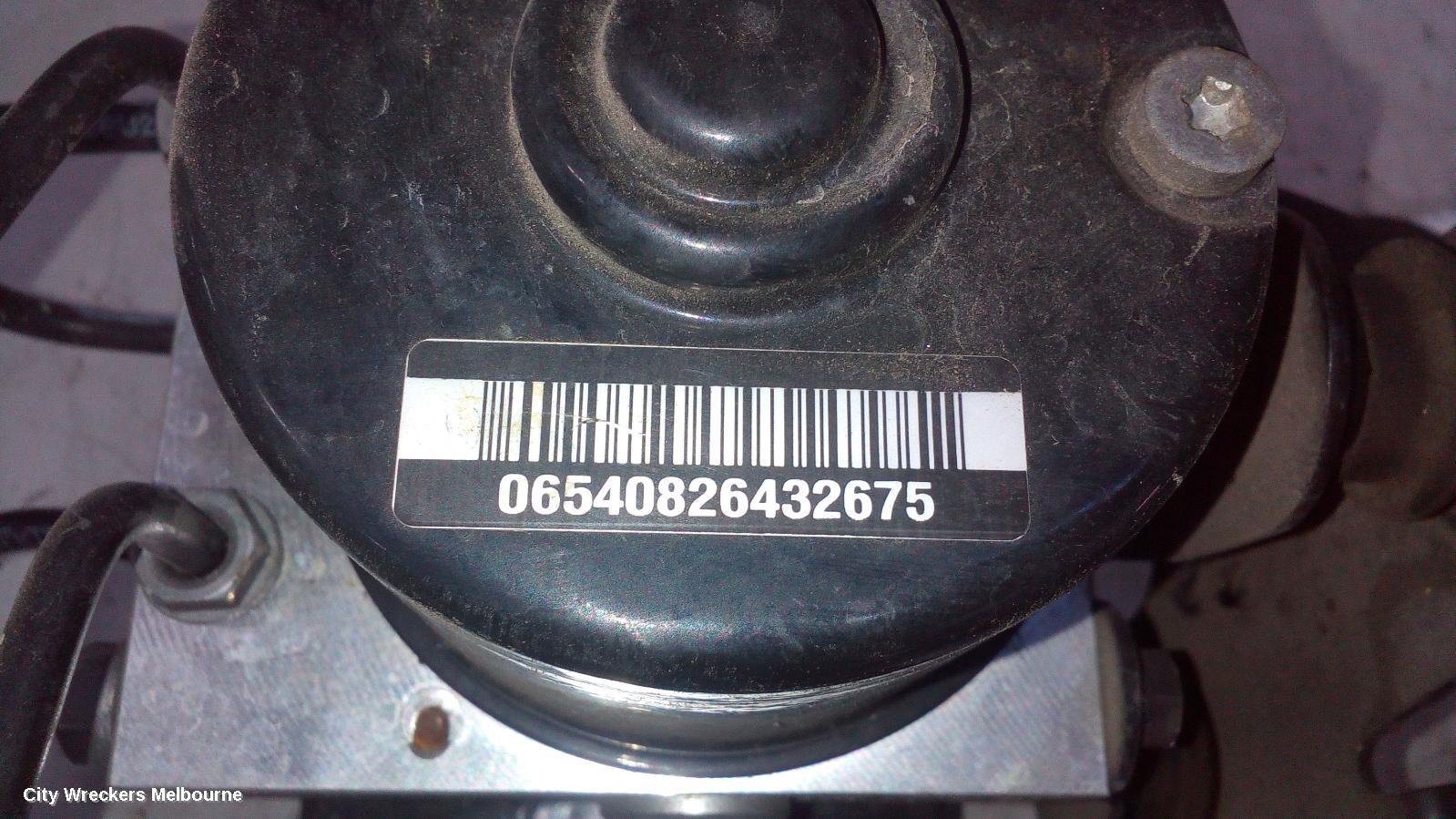VOLKSWAGEN EOS ABS PUMP/MODULATOR, 1F, ON MOTOR P/N 1K0614517AF, ON MODULE P/N 1K0907379AC, 02/2007 - 04/2011 - Image 1