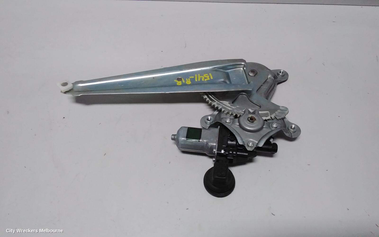 TOYOTA PRIUS RIGHT REAR WND REG/MOTOR, NHP10R, PRIUS C, 12/2011 - 03/2020 - Image 2