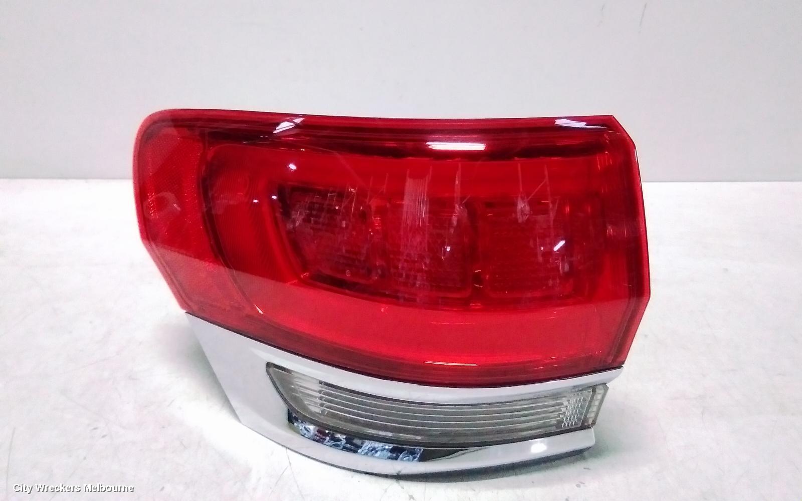 JEEP GRANDCHEROKEE LEFT TAILLIGHT, WK, LAREDO/OVERLAND/LIMITED, W/ CHROME BEZEL, 04/2013 - 02/2022 - Image 2