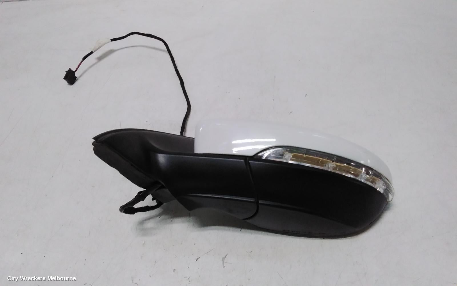 VOLKSWAGEN JETTA LEFT DOOR MIRROR, 1B, MANUAL FOLD, NON MEMORY TYPE (6XN CODE), 02/2011 - 12/2017 - Image 3