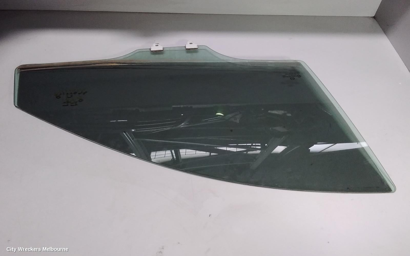 MAZDA 3 RIGHT FRONT DOOR WINDOW, BM-BN, 06/2013 - 02/2019 - Image 1