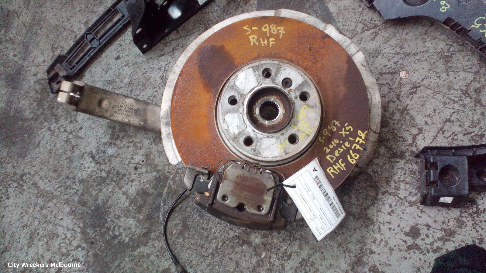 BMW X5 RIGHT FRONT HUB ASSEMBLY, E70, 12/2006 - 08/2013 - Image 2
