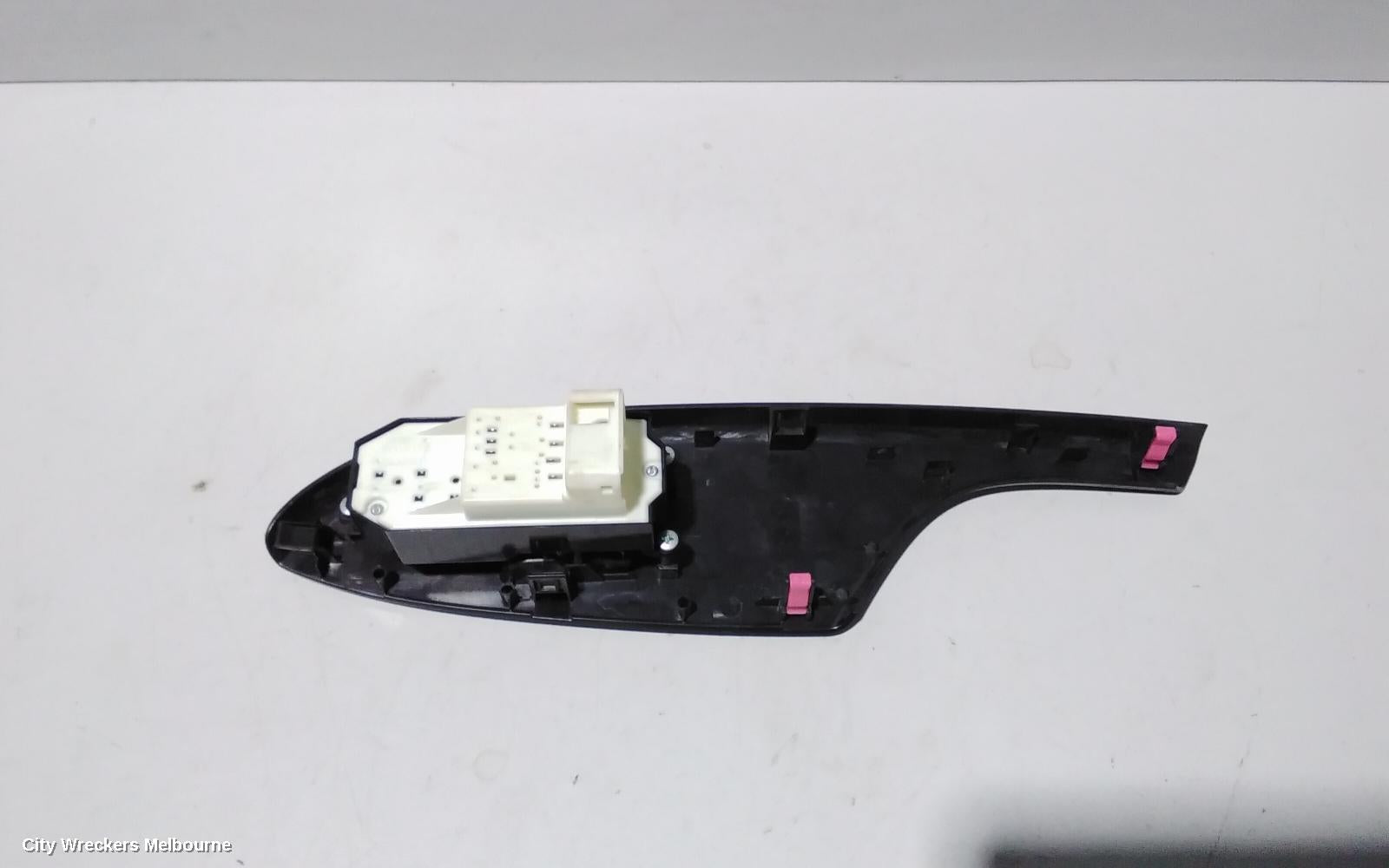 TOYOTA COROLLA PWR DR WIND SWITCH, RH FRONT (MASTER SWITCH), 4 DOOR TYPE, ZRE152, 03/2007 - 09/2012 - Image 3
