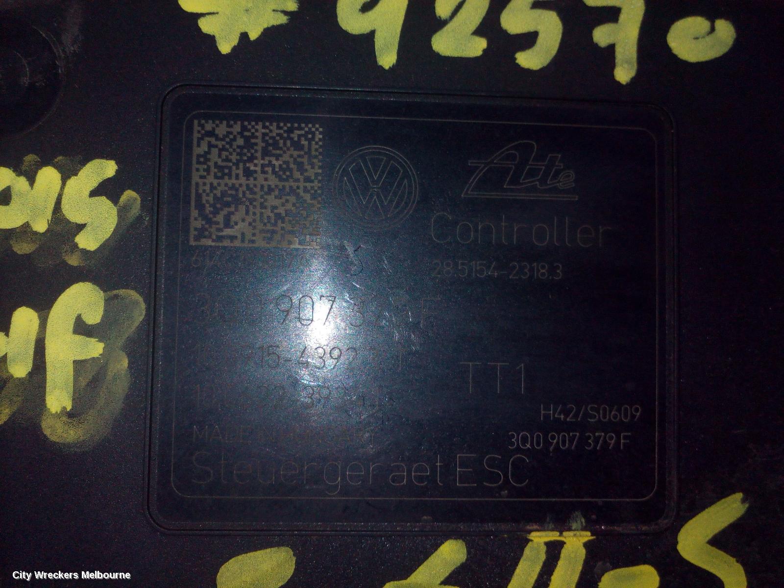 VOLKSWAGEN GOLF ABS PUMP/MODULATOR, GEN 7, ON MOTOR P/N 3Q0614517F, 03/2013 - 08/2020 - Image 2