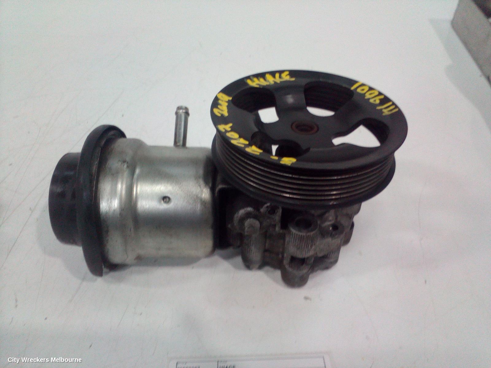 TOYOTA HIACE STEERING PUMP, PETROL, 2.7, 2TR-FE, TRH, 03/2005 - 04/2019 - Image 1