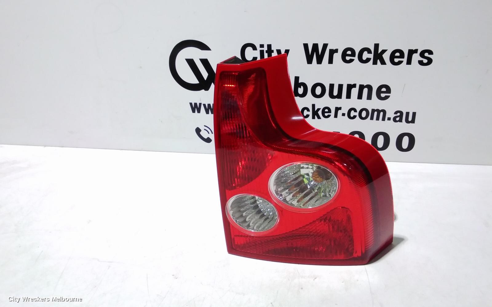 VOLVO XC90 RIGHT TAILLIGHT, LOWER, ROUND FLASHER, 07/2003 - 08/2006 - Image 2