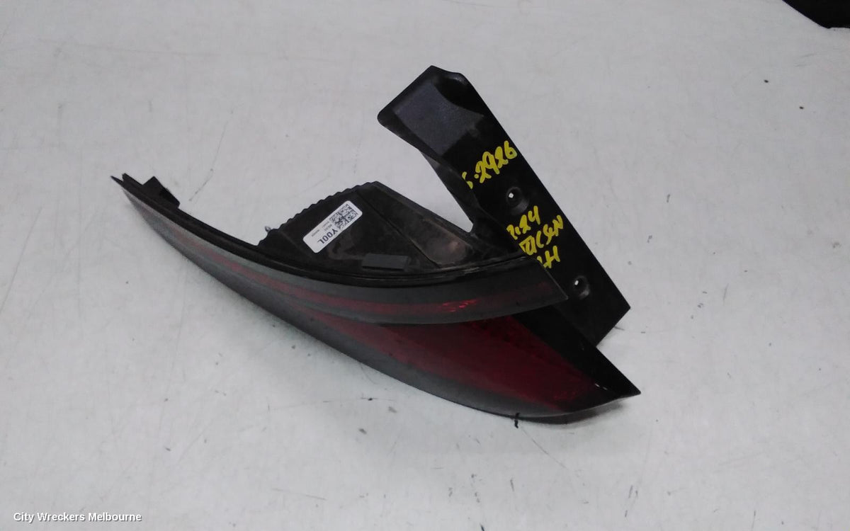 HYUNDAI TUCSON LEFT TAILLIGHT, NX4, IN BODY, W/ HALOGEN TYPE, 02/2021 - 01/2024 - Image 2