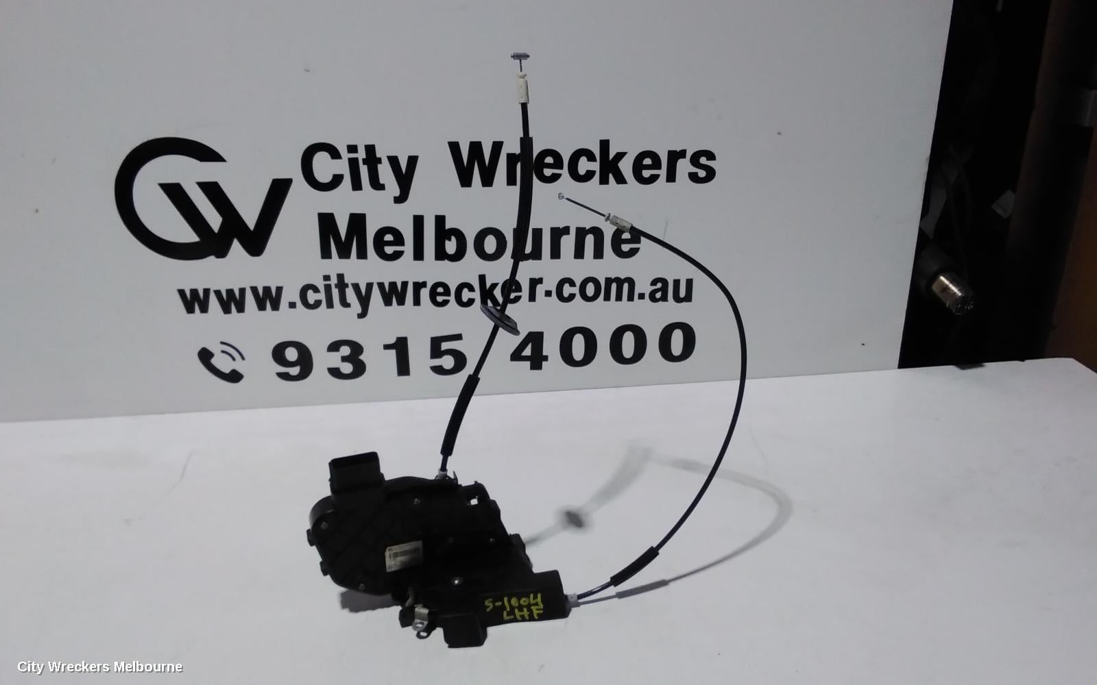 LAND ROVER RANGEROVER SPORT DOOR/BOOT/GATE LOCK, LEFT FRONT DOOR LOCK, L320, NON KEYLESS ENTRY TYPE, 08/2005 - 05/2013 - Image 1
