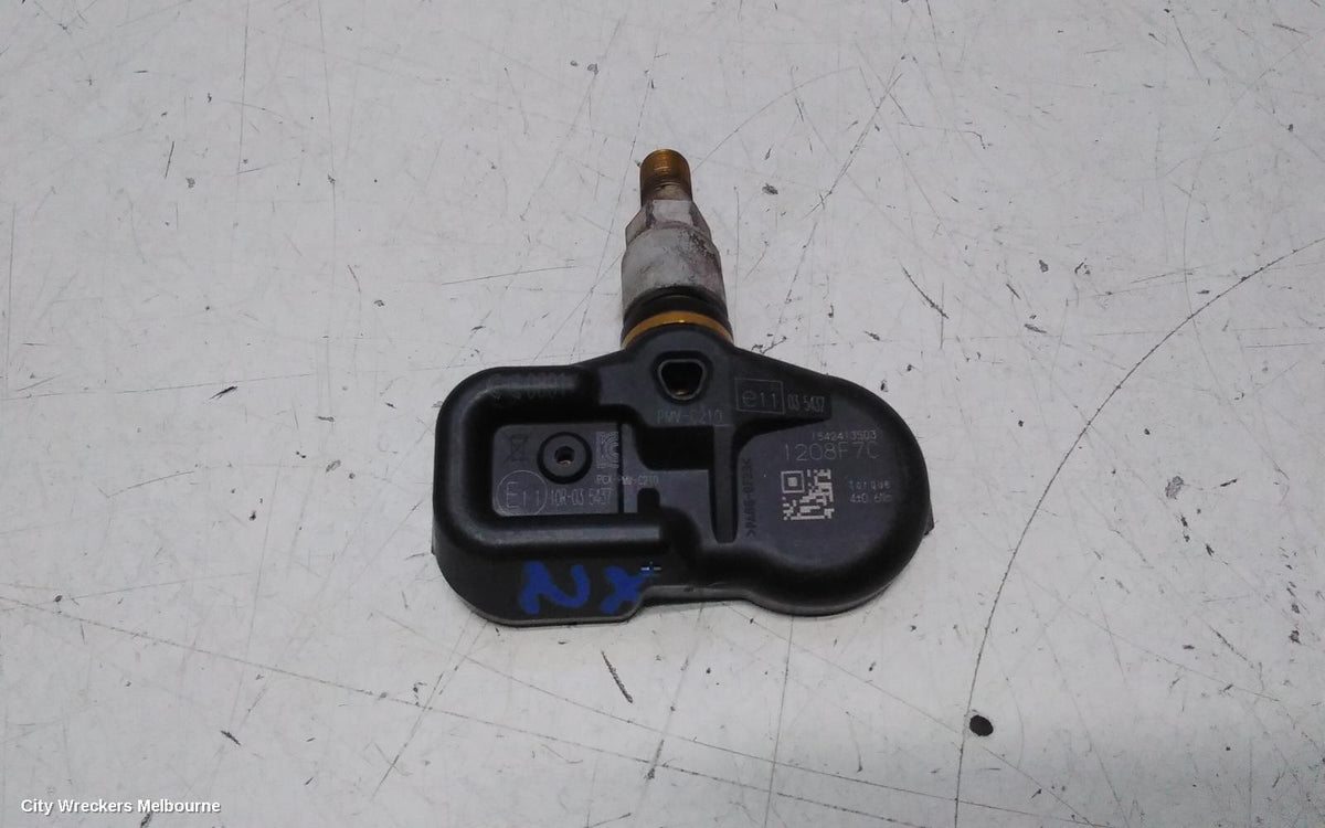 LEXUS NX, AGZ/AYZ 02/2014 - 12/2021, 10R035437 TYRE PRESSURE: 151654 - Image 1