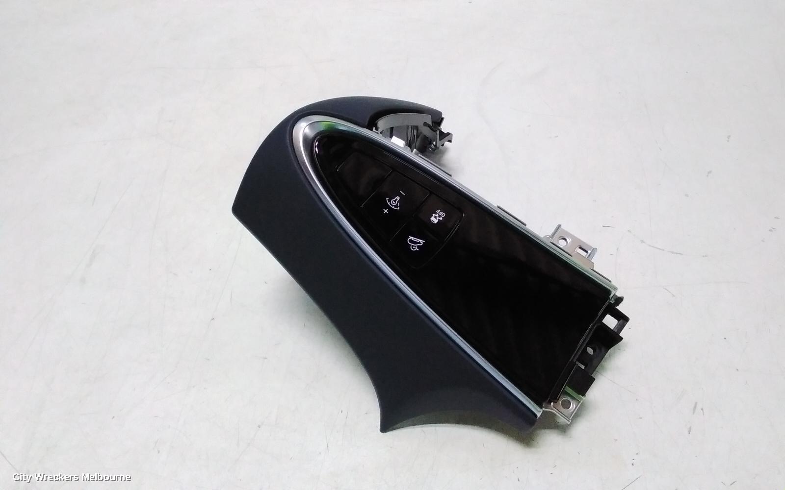 GENESIS GV70, JK, 03/2021 ONWARDS, TRACTION BUTTON/ DOWNHILL + TRIM PANEL: 125282 - Image 2