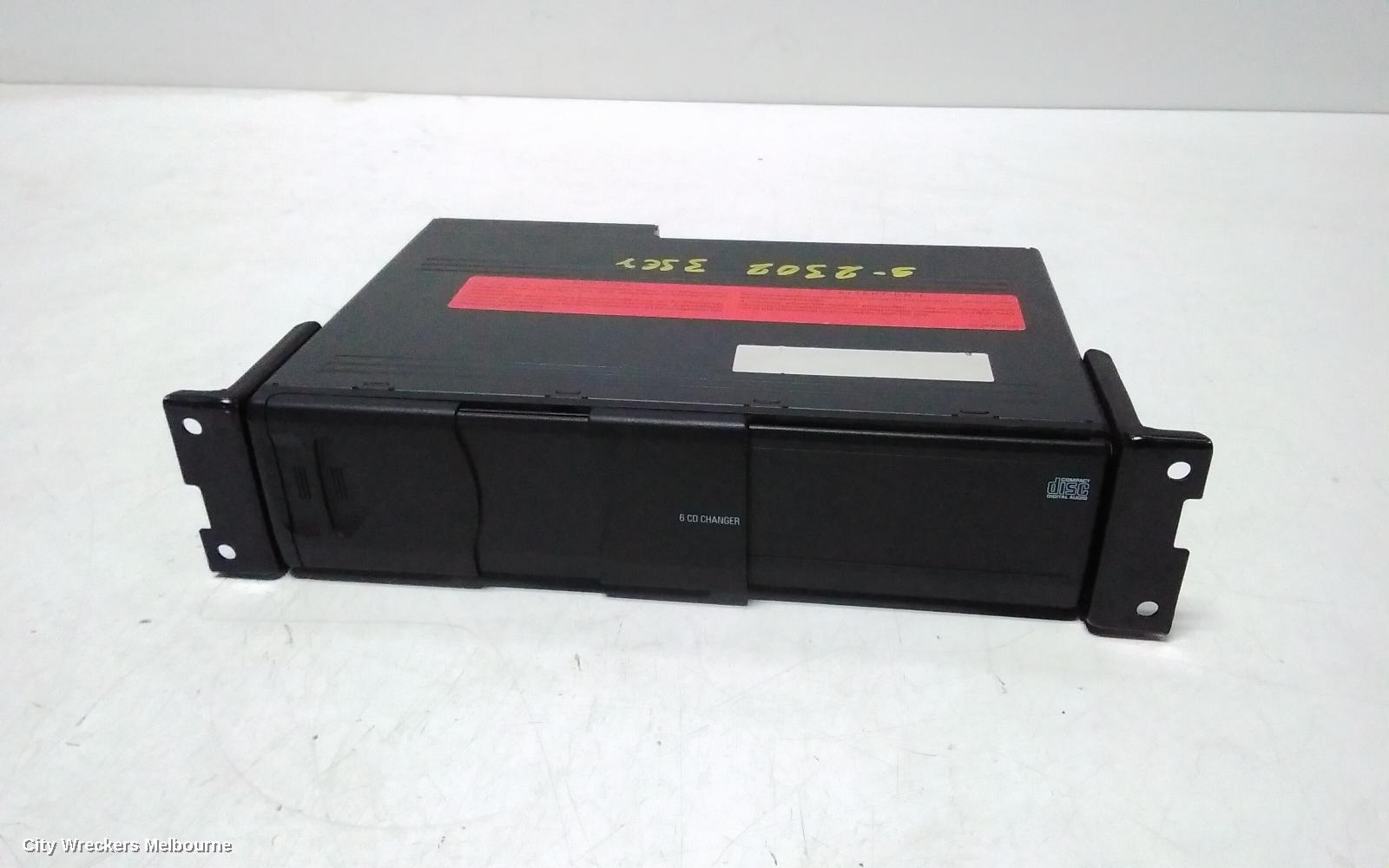 BMW 3 SERIES RADIO/CD/DVD/SAT/TV, CD STACKER IN BOOT, E90/E91/E92/E93, 03/2005 - 09/2013 - Image 1