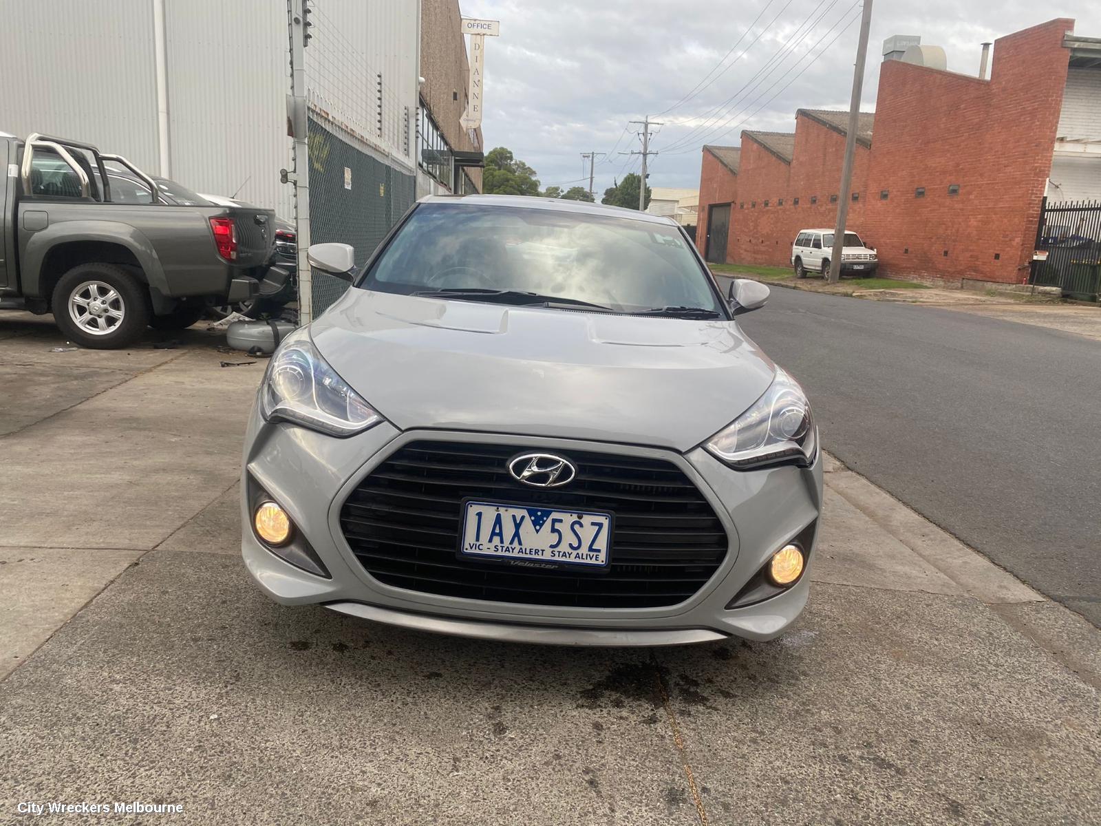 HYUNDAI VELOSTER LEFT REAR DOOR/SLIDING, FS, 02/2011 - 02/2018 - Image 3