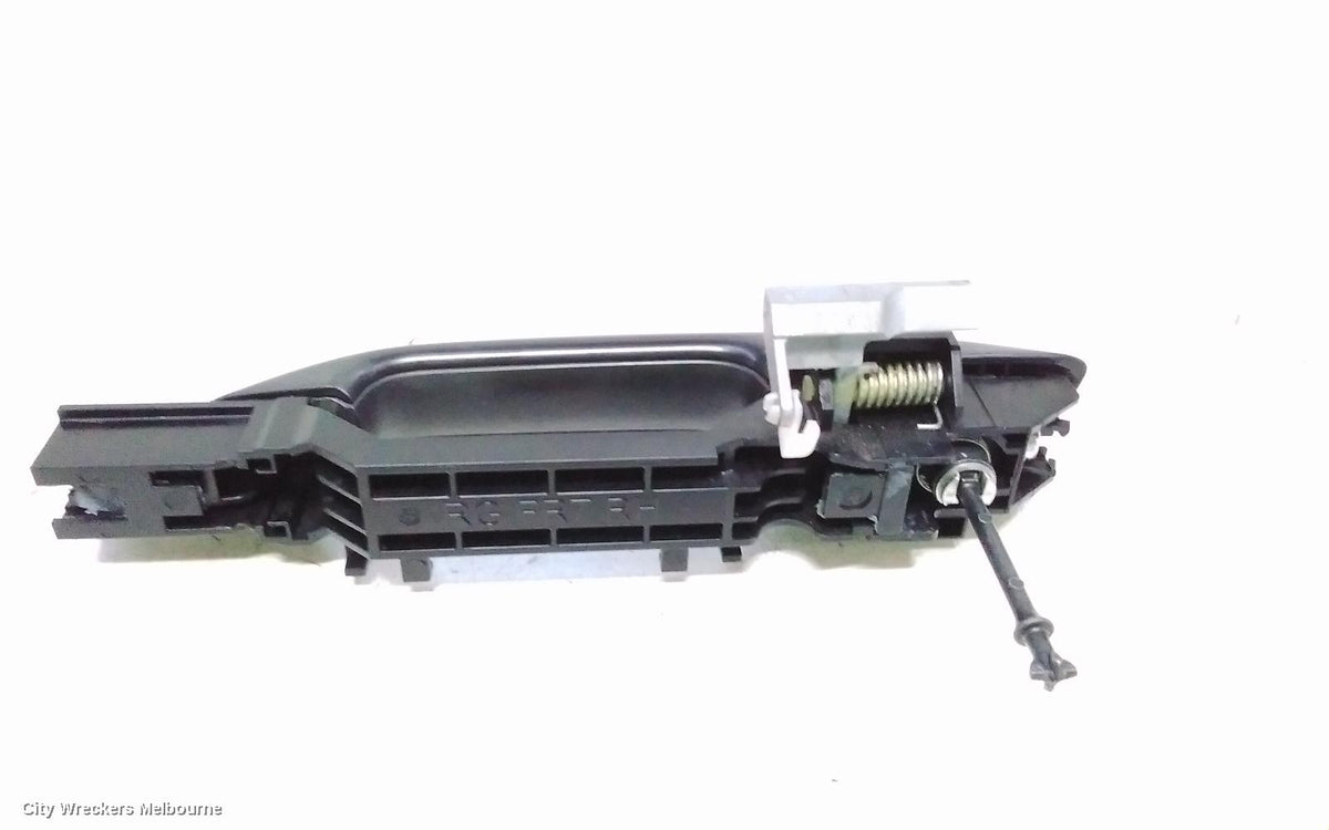 ISUZU DMAX DOOR HANDLE, RH FRONT, OUTER, BLACK, RG, 07/2020 ONWARDS - Image 2