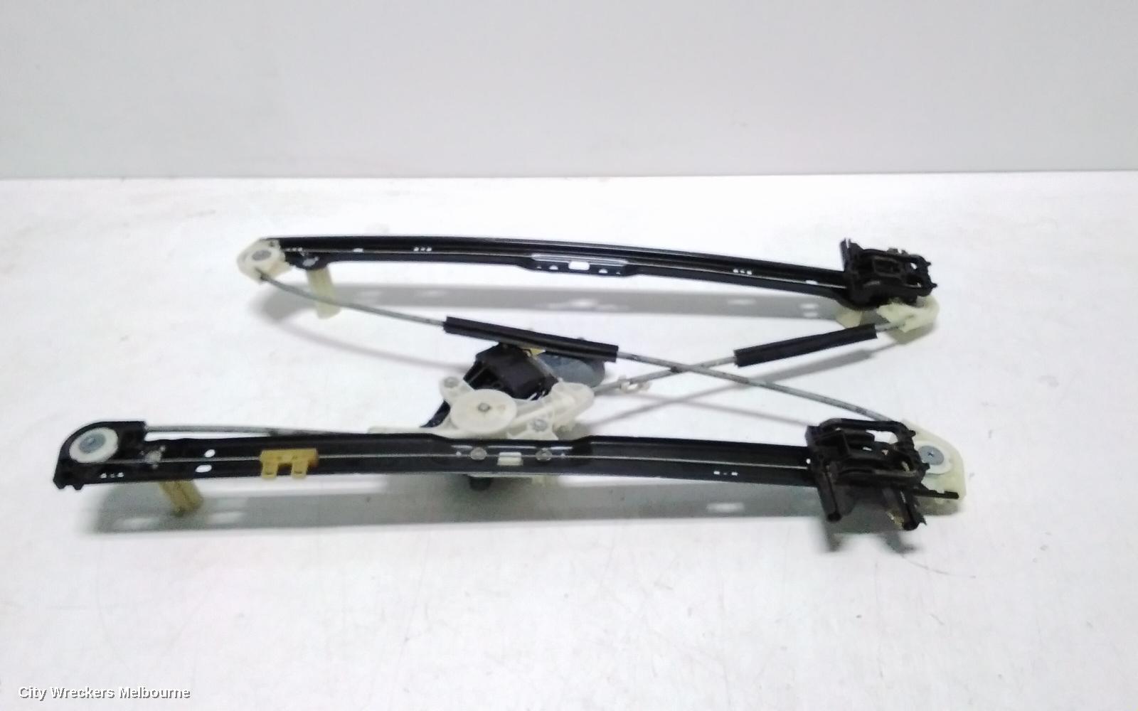 LAND ROVER RANGEROVER SPORT RIGHT REAR WND REG/MOTOR, L494, 12/2013 - 04/2022 - Image 3