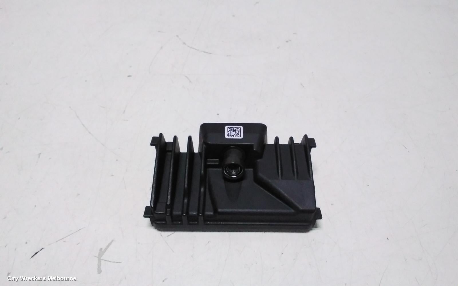 NISSAN XTRAIL REVERSE CAMERA, T33, FRONT CAMERA (WINDSCREEN MOUNTED), 08/2022 ONWARDS - Image 1