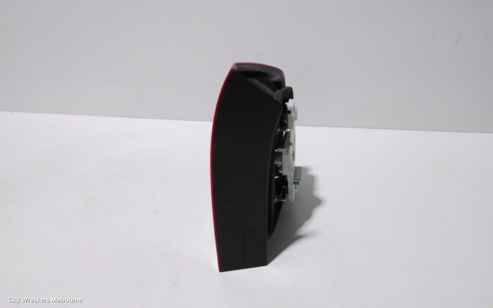 SKODA OCTAVIA LEFT TAILLIGHT, 1Z, WAGON, 05/2009 - 10/2013 - Image 3