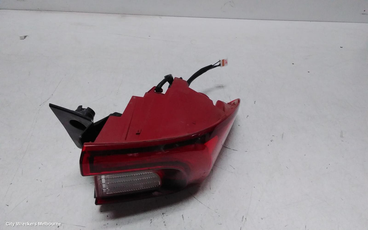KIA STONIC LEFT TAILLIGHT, YB, IN BODY, NON LED TYPE, 08/2020 ONWARDS - Image 2