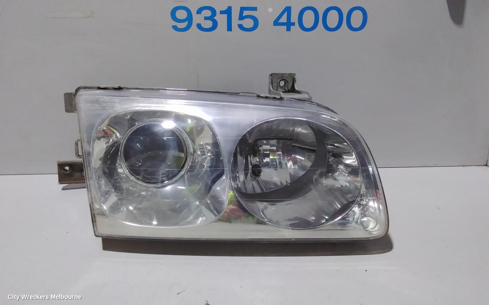 HYUNDAI TRAJET RIGHT HEADLAMP, FO, 05/2000 - 12/2007 - Image 2