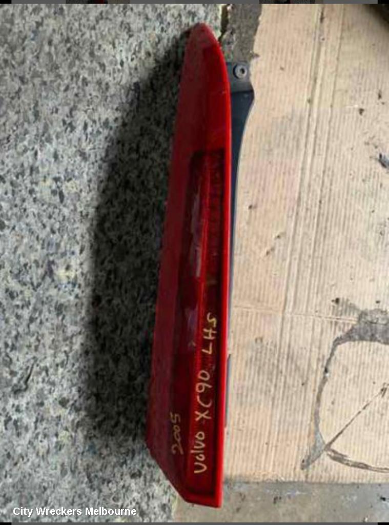 VOLVO XC90 LEFT TAILLIGHT, UPPER, 07/2003 - 08/2006 - Image 1