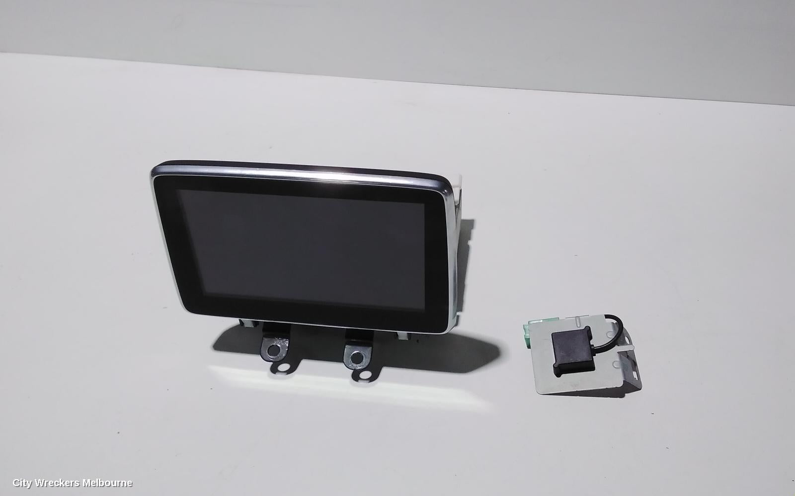 MAZDA CX3 RADIO/CD/DVD/SAT/TV, DISPLAY UNIT, DK, 03/2015 ONWARDS - Image 2