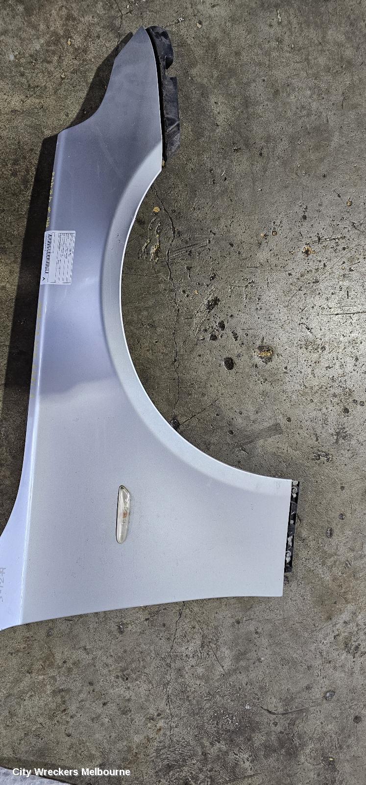 BMW 5 SERIES RIGHT GUARD, E60, STD TYPE, 10/2003 - 04/2010 - Image 3