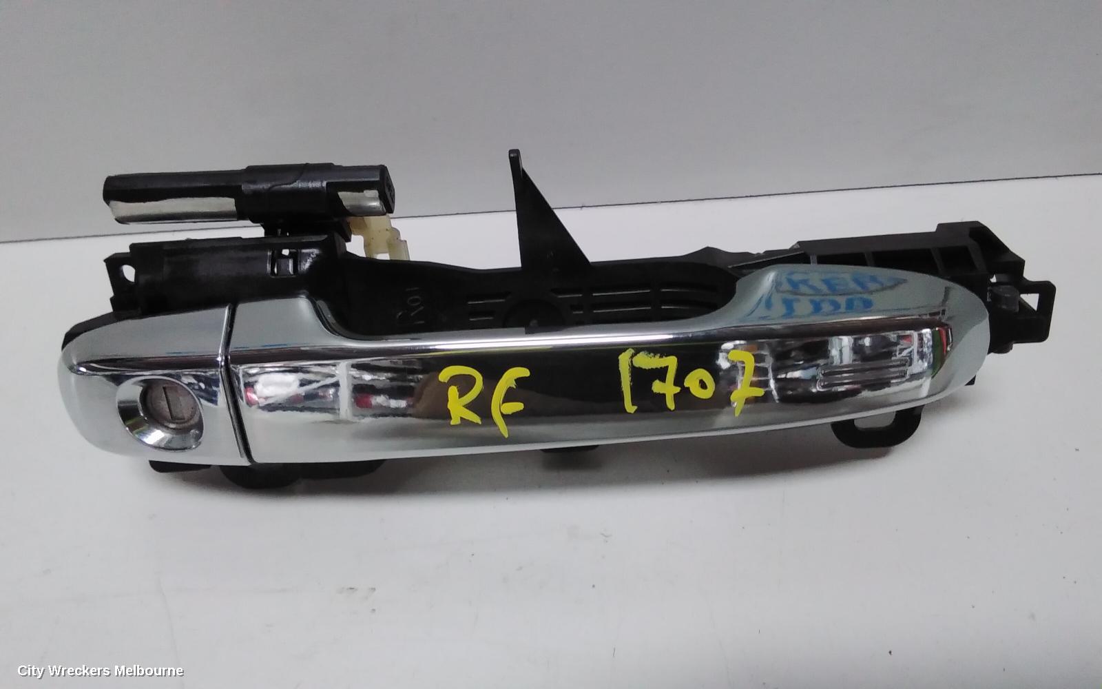 SUBARU XV DOOR HANDLE, OUTER, RH FRONT, COLOUR CODED, G5X, 05/2017 ONWARDS - Image 2