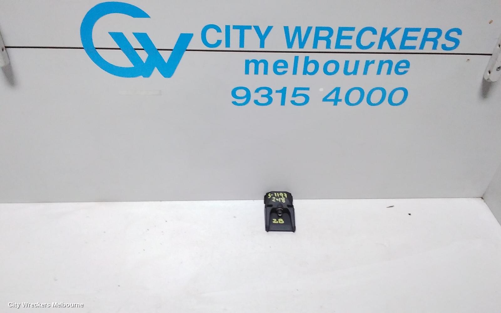 HOLDEN COMMODORE REVERSE CAMERA, FRONT CAMERA (WINDSCREEN MOUNTED), ZB, 10/2017 - 12/2020 - Image 1