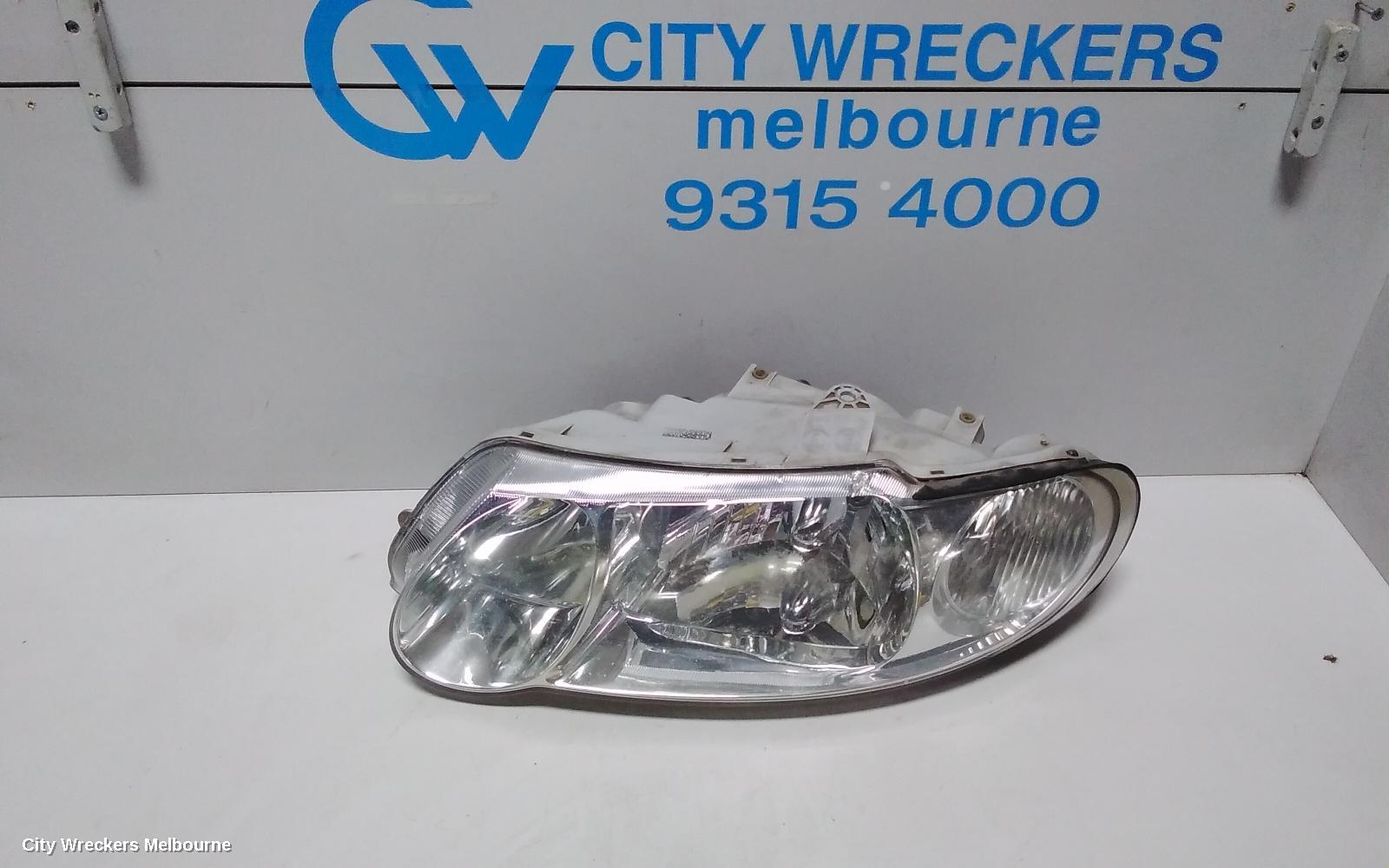 HOLDEN COMMODORE LEFT HEADLAMP, VX, EXECUTIVE/ACCLAIM/S PACK, CHROME INSERT TYPE, 10/2000 - 09/2002 - Image 1