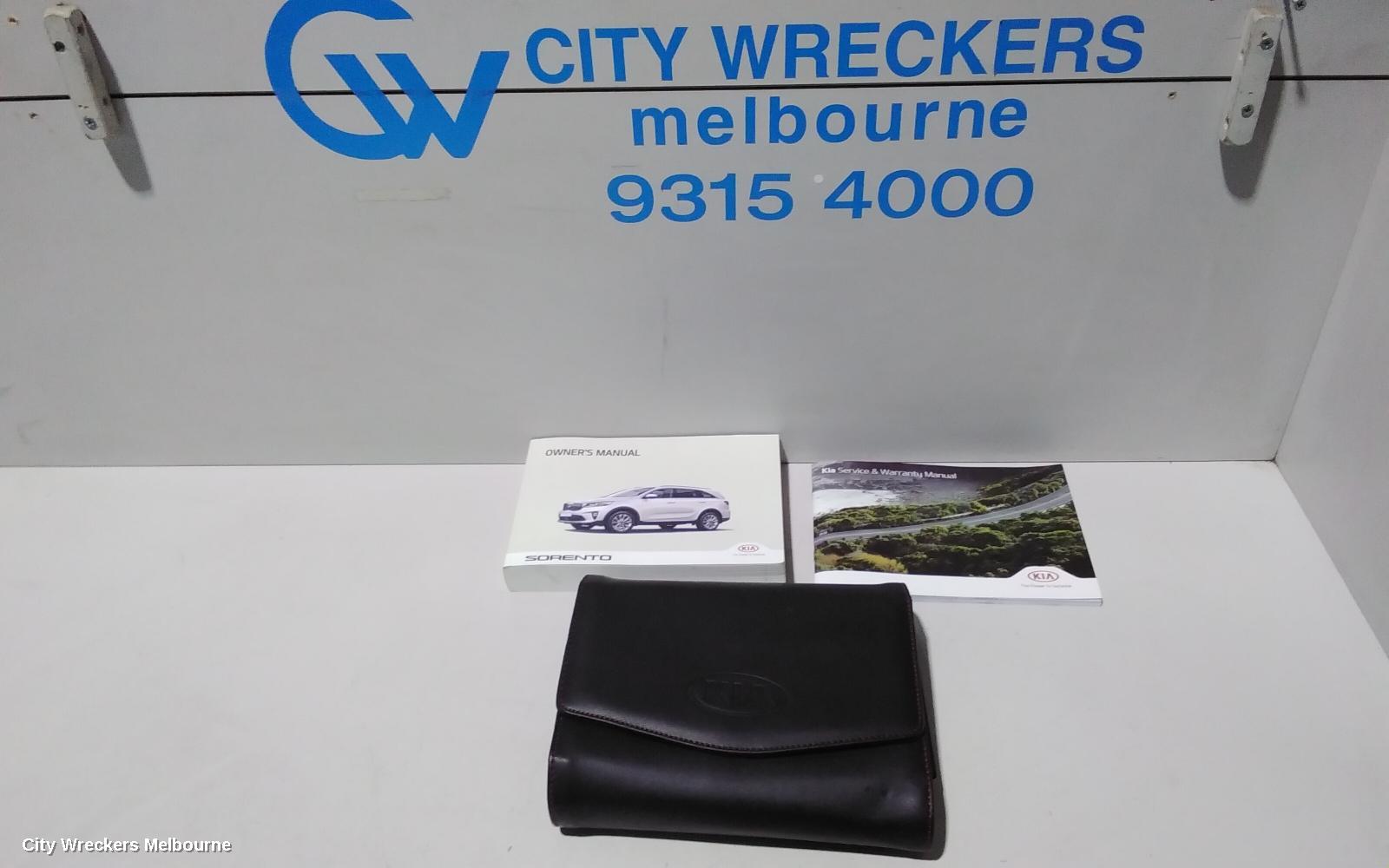 KIA SORENTO OWNERS HANDBOOK, UM, 03/2015 - 02/2020 - Image 1