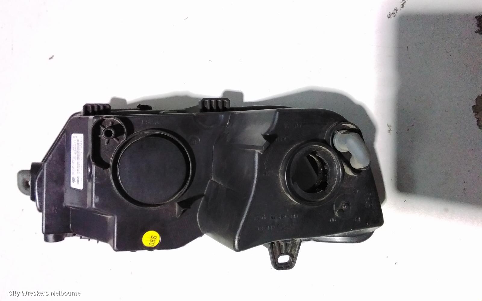 VOLKSWAGEN POLO FOG LAMP - Image 3
