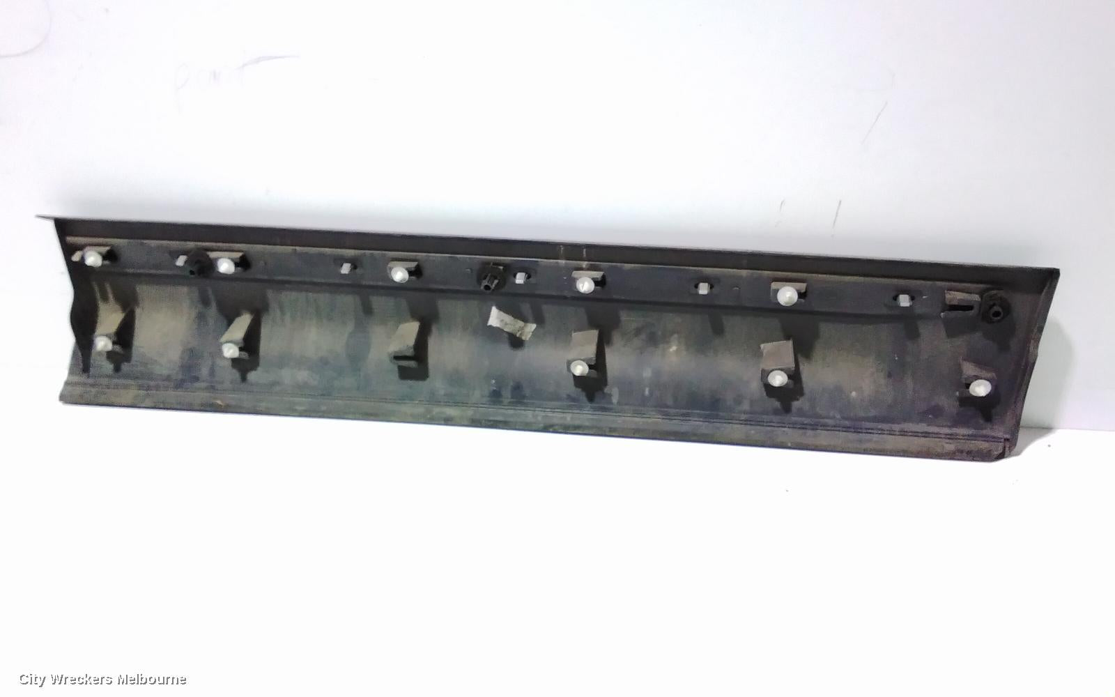 LAND ROVER RANGEROVER EVOQUE DOOR MOULD, LHF LOWER OUTER DOOR MOULD: 96665, L538, 11/2011 - 01/2019 - Image 3