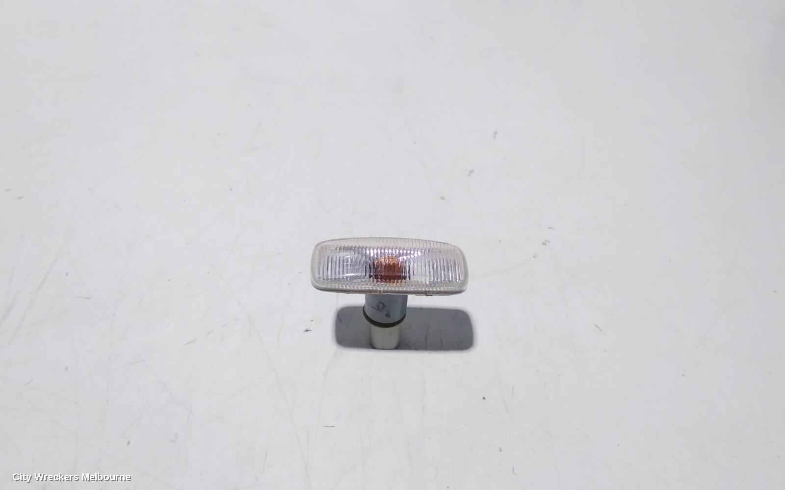 JEEP CHEROKEE LEFT INDICATOR/FOG/SIDE, GUARD FLASHER (REPEATER), KK, 11/2007 - 10/2012 - Image 2