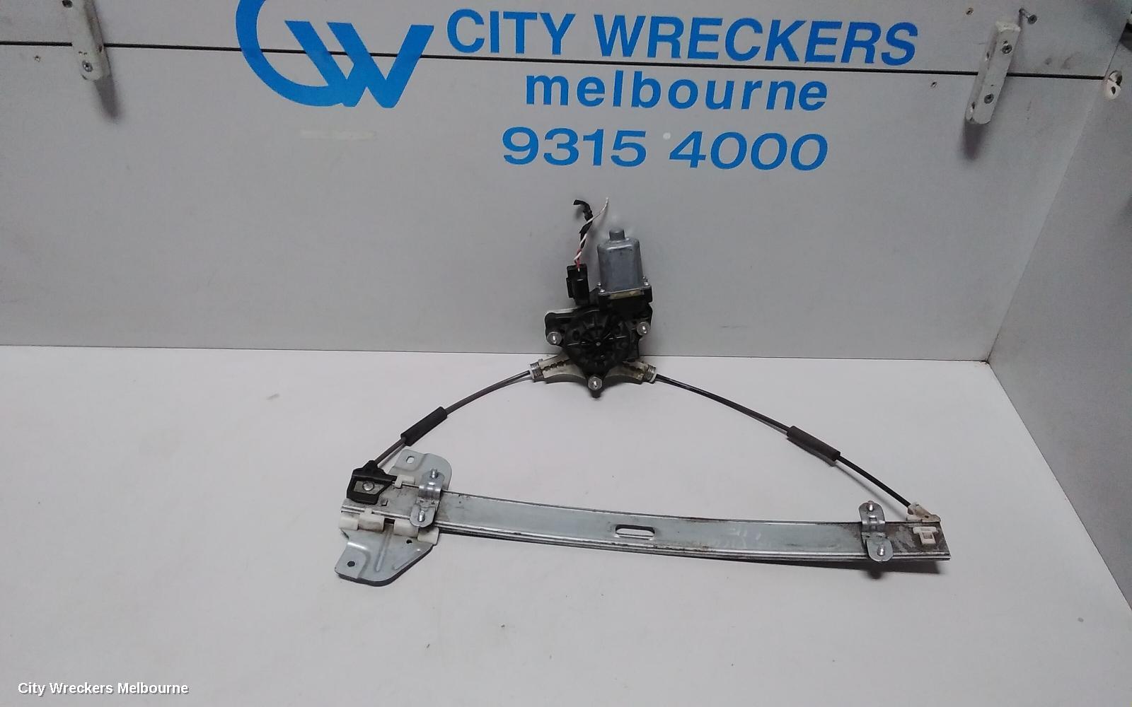 TOYOTA HIACE LEFT FRONT WINDOW REG/MOTOR, DOOR REG AND MOTOR ASSY, TRH/KDH, 03/2005 - 04/2019 - Image 1