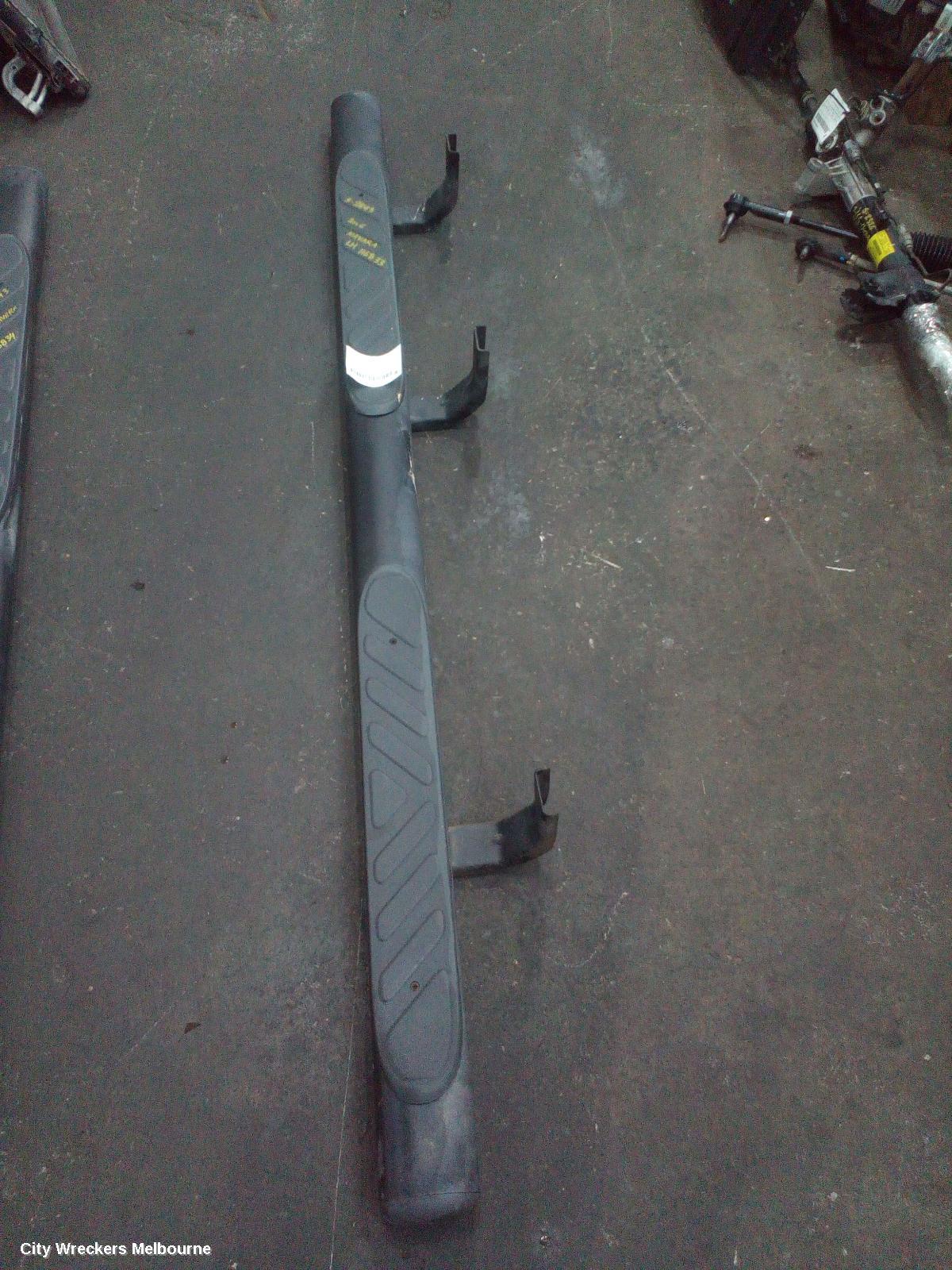 NISSAN NAVARA SIDE STEP/SKIRT, D40 (VIN VSK), LH SIDE, FACTORY, DUAL CAB, 09/2005 - 08/2015 - Image 1
