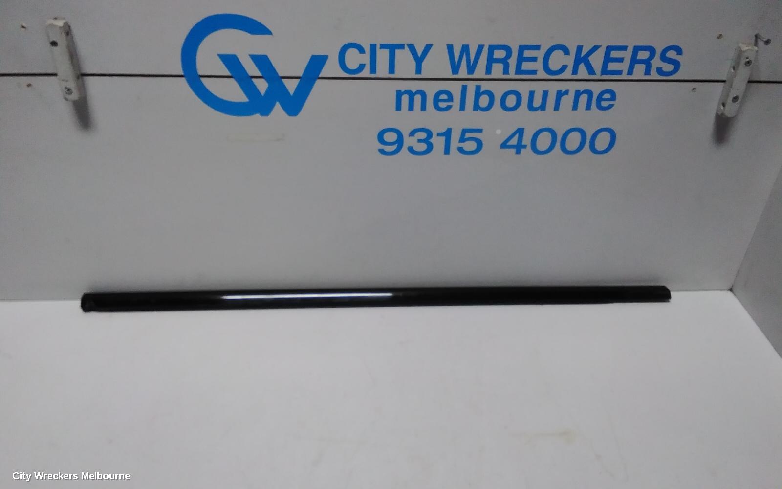 LAND ROVER RANGEROVER EVOQUE DOOR MOULD, DOOR MOULD UPPER: 77904, L538, 11/2011 - 01/2019 - Image 2