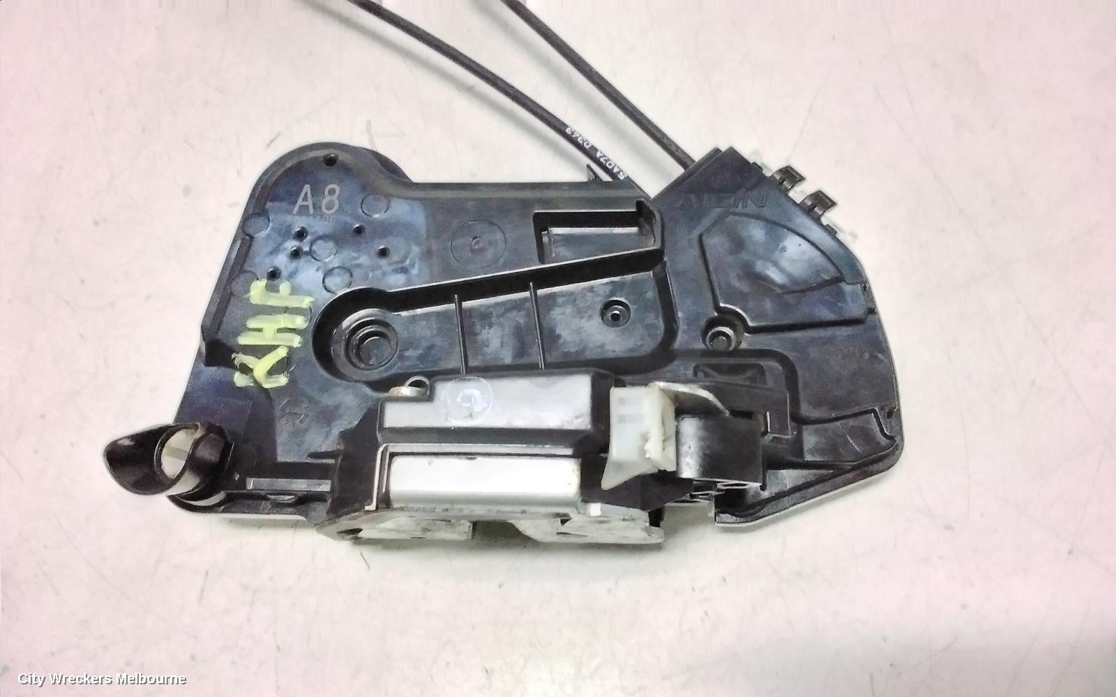 TOYOTA KLUGER DOOR/BOOT/GATE LOCK, RIGHT FRONT DOOR LOCK, GSU50/GSU55, 12/2013 - 02/2021 - Image 3