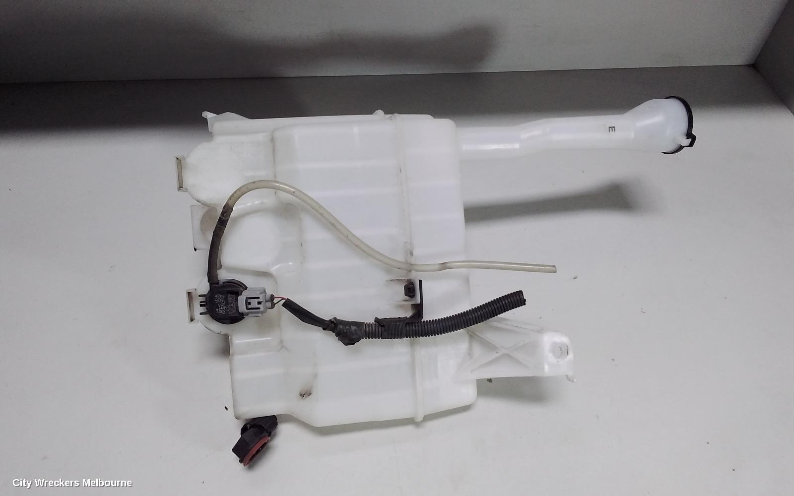 TOYOTA CAMRY WASHER BOTTLE, ASV50/AVV50, 12/2011 - 10/2017 - Image 3