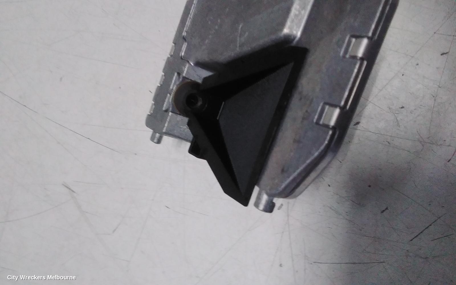 MERCEDES GLE CLASS REVERSE CAMERA, C292/W166, FRONT CAMERA (WINDSCREEN MOUNTED), 06/2015 - 04/2019 - Image 3