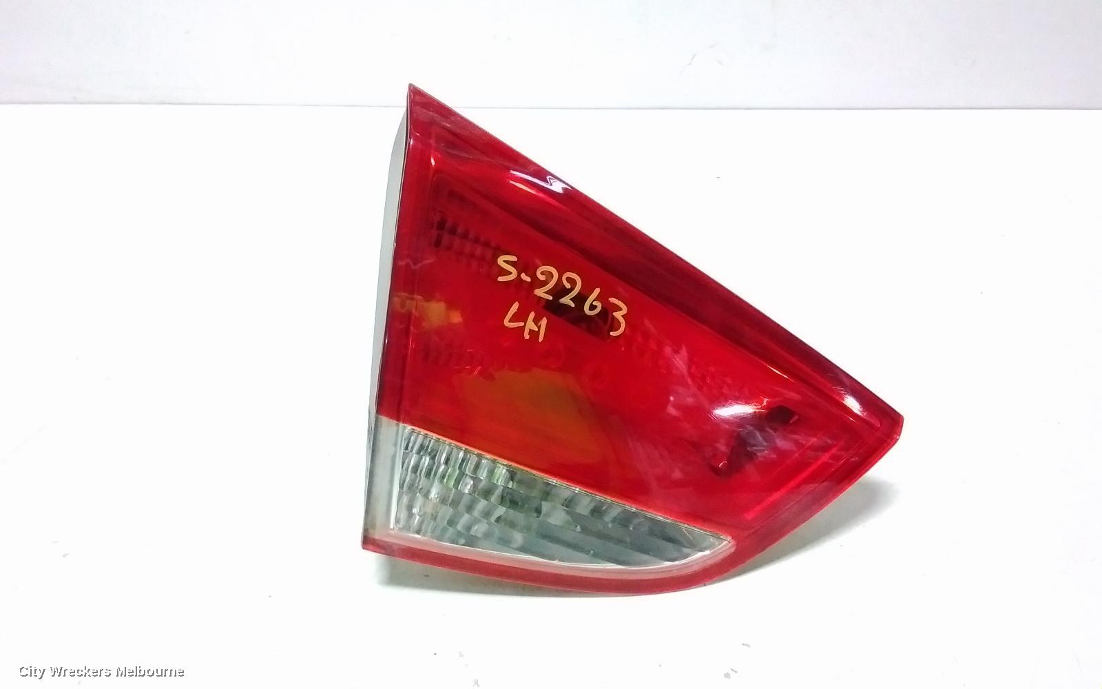 HYUNDAI IX35 REAR GARNISH, TAILGATE LAMP (LH SIDE), LM SERIES (VIN KMHJ), 11/2009 - 01/2016 - Image 2