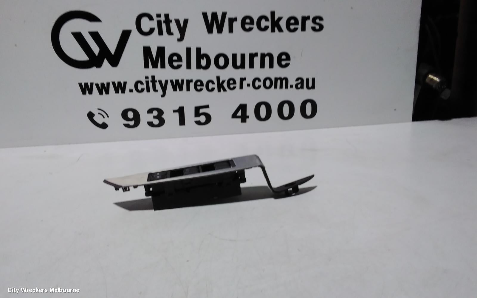 NISSAN MURANO PWR DR WIND SWITCH, RH FRONT (MASTER SWITCH), Z50, 05/2002 - 12/2008 - Image 1