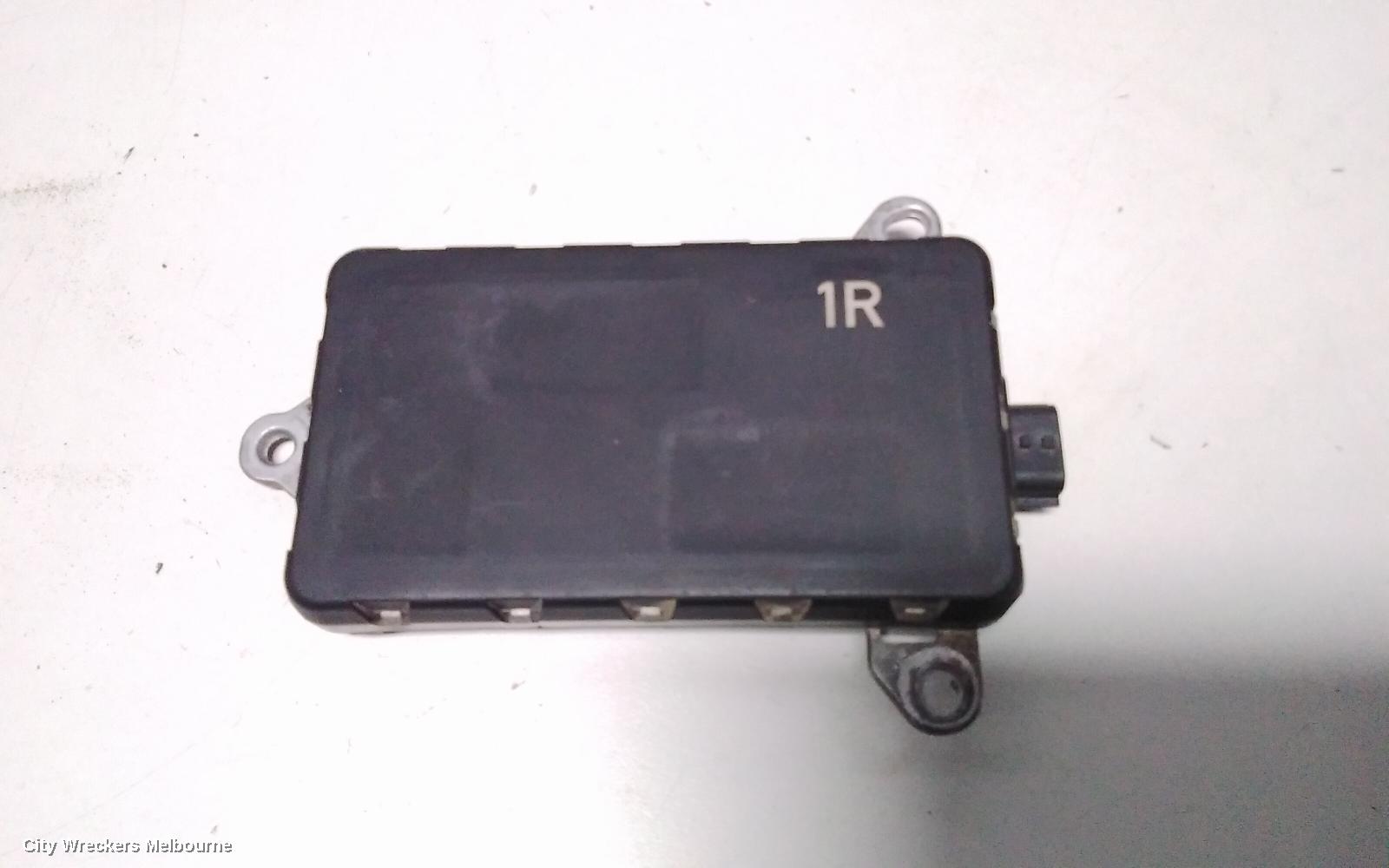 TOYOTA AURION, GSV50R 04/2012 - 08/2017, RHR BLIND SPOT MODUEL 88162-OW021: 71875 - Image 2