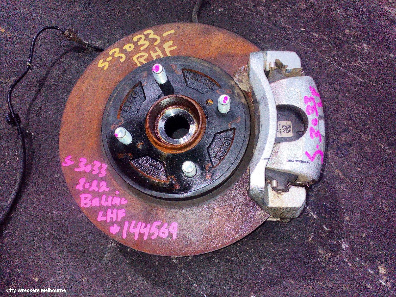 SUZUKI BALENO RIGHT FRONT HUB ASSEMBLY, EW, 04/2016 - 12/2022 - Image 1