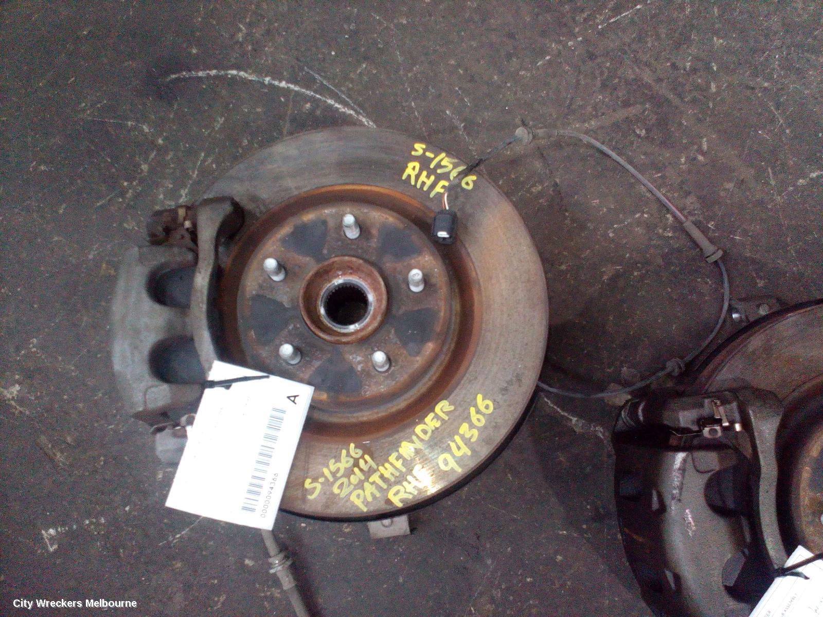 NISSAN PATHFINDER RIGHT FRONT HUB ASSEMBLY, R52, 06/2013 - 04/2021 - Image 1