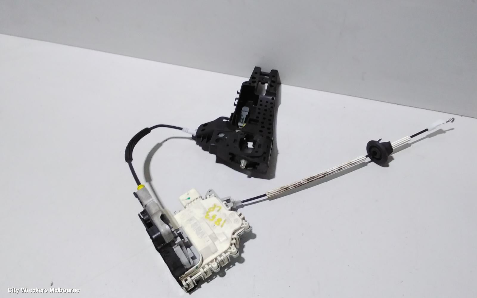 AUDI Q5 DOOR/BOOT/GATE LOCK, LEFT REAR DOOR LOCK, 8R, SINGLE ROW (6 PIN), P/N 8K0839015C, 11/2009 - 01/2017 - Image 3