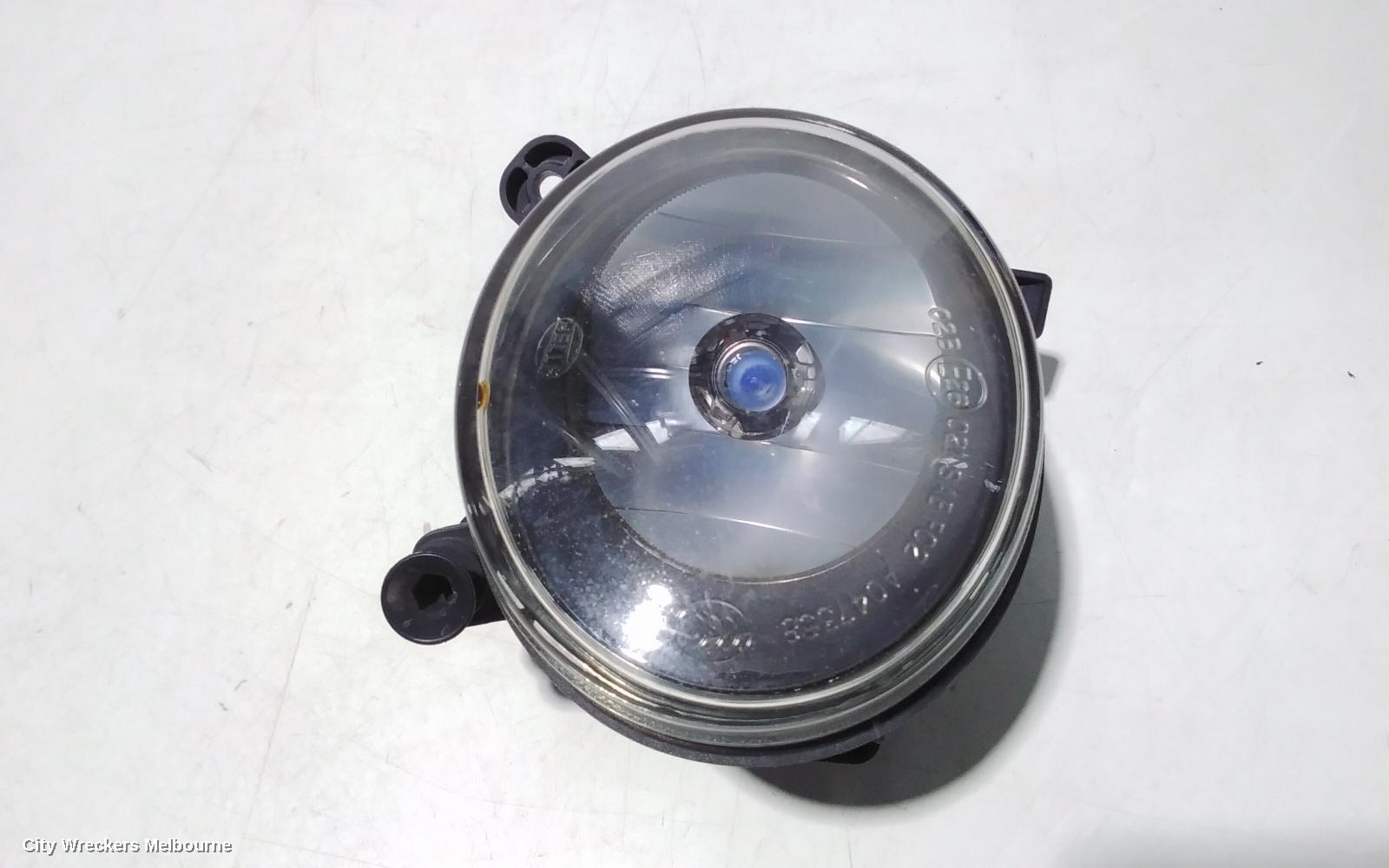 AUDI A4 RIGHT INDICATOR/FOG/SIDE, BUMPER FOGLAMP, B8 8K, 02/2008 - 06/2012 - Image 2