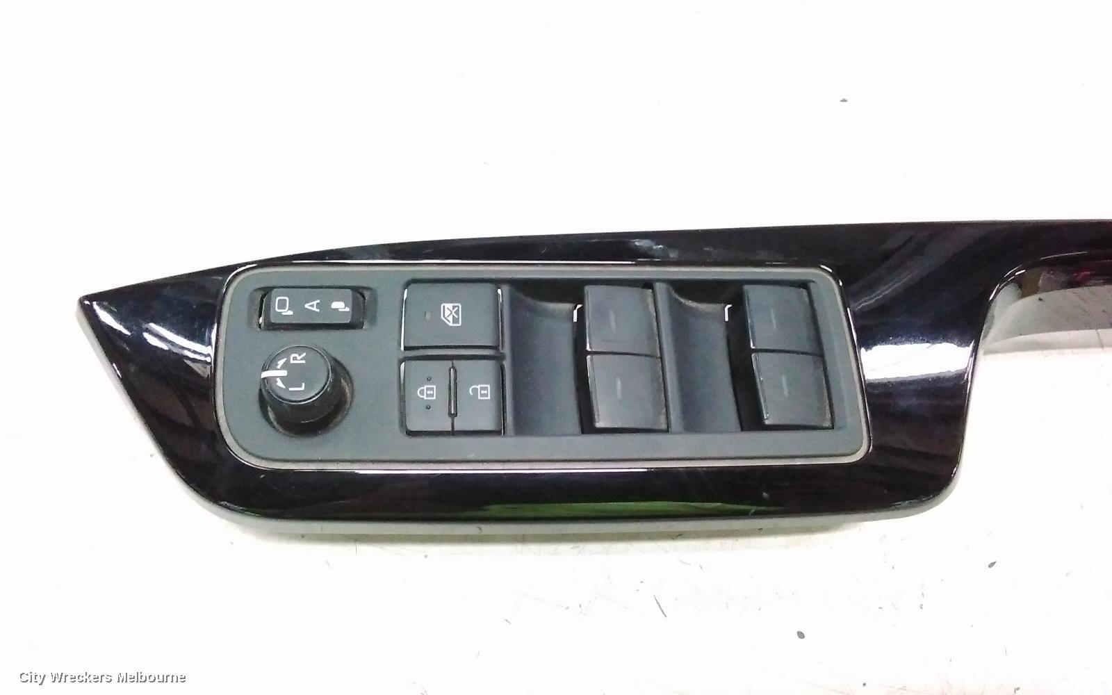 TOYOTA C-HR PWR DR WIND SWITCH, RH FRONT (MASTER SWITCH), NON AUTO TYPE, GEN 1, 12/2016 - 09/2023 - Image 2