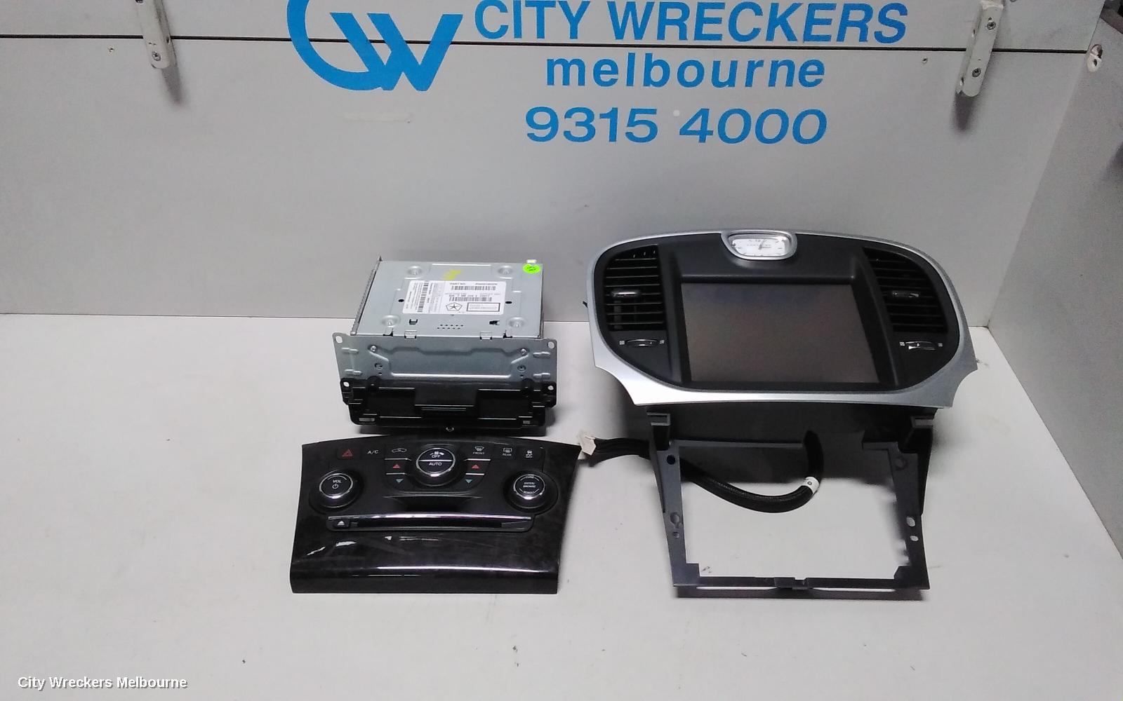 CHRYSLER 300C RADIO/CD/DVD/SAT/TV, SAT NAV HEAD UNIT, STANDARD TYPE, LX2, 07/2012 - 12/2014 - Image 1