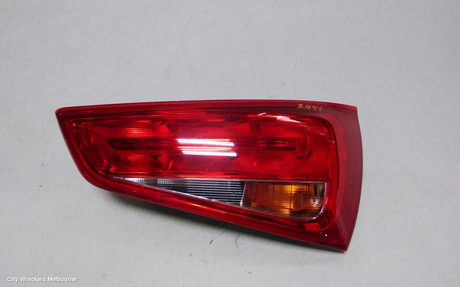 AUDI A1 RIGHT TAILLIGHT, A1, 8X, ON LIFTGATE, LED TYPE, 12/2010 - 02/2015 - Image 2