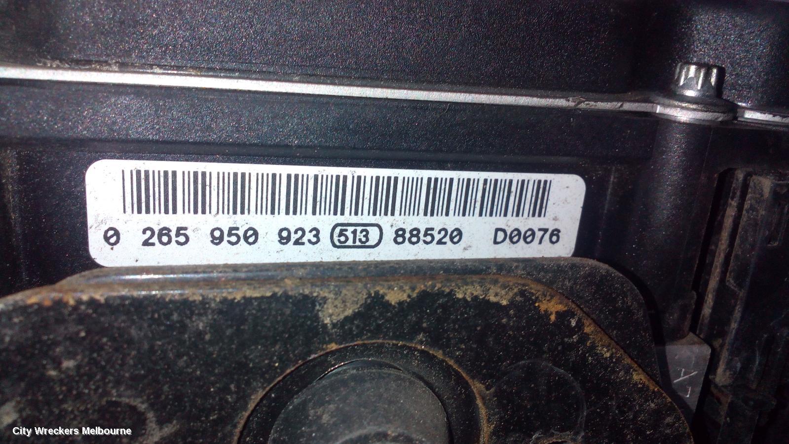 SUBARU FORESTER ABS PUMP/MODULATOR, P/N 27536SC001, VDC TYPE, 02/2008 - 12/2012 - Image 1